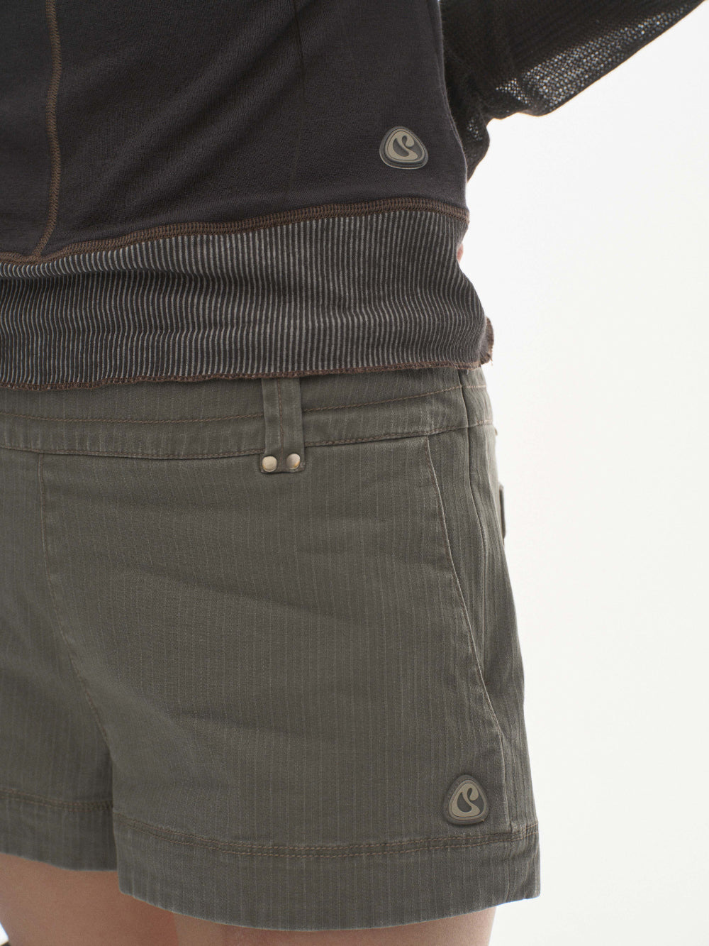 ✪【𝘱𝘳𝘦-𝘰𝘳𝘥𝘦𝘳】coyseio stud shorts (2 color)