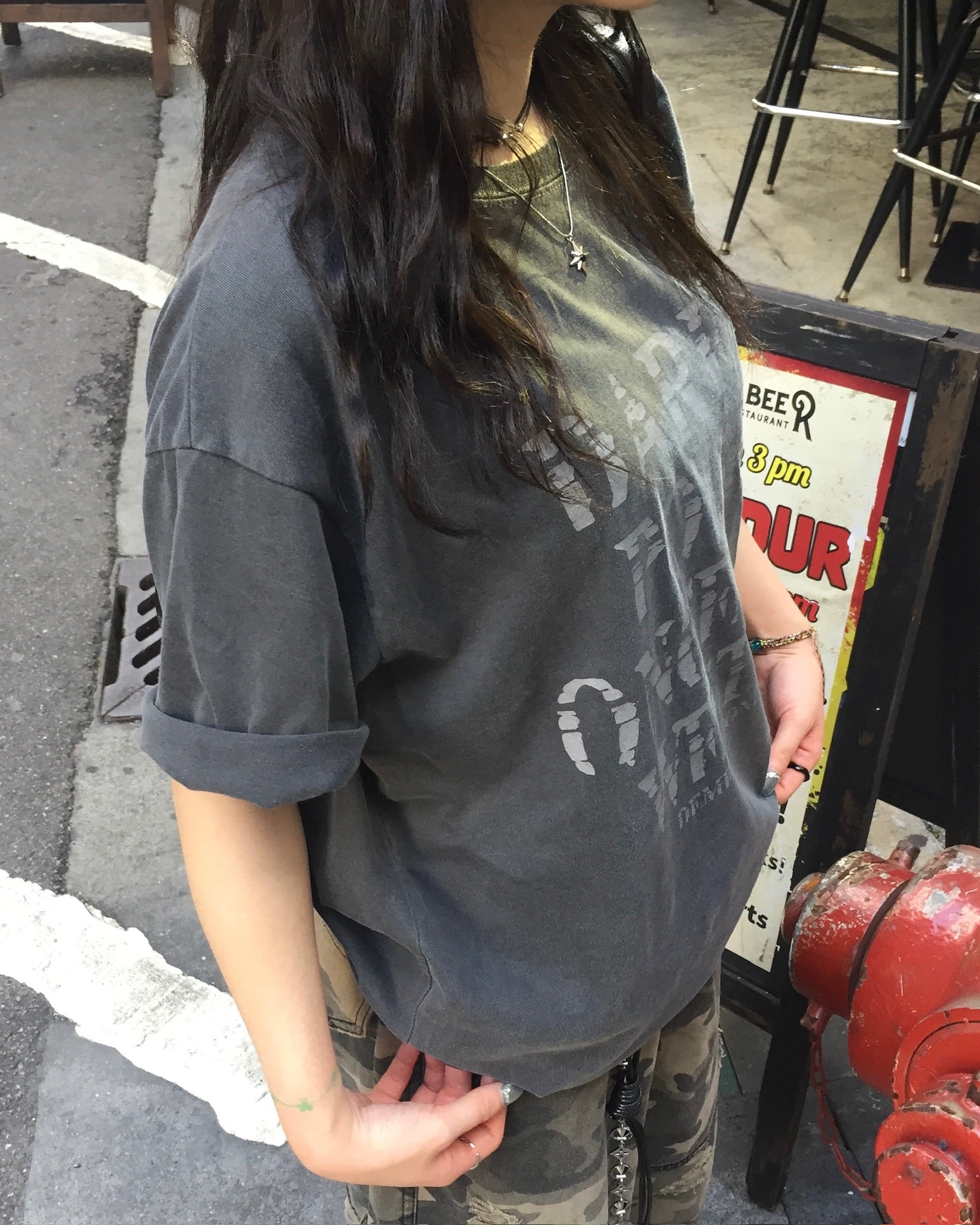 (in stock) once washed tee (sand)
