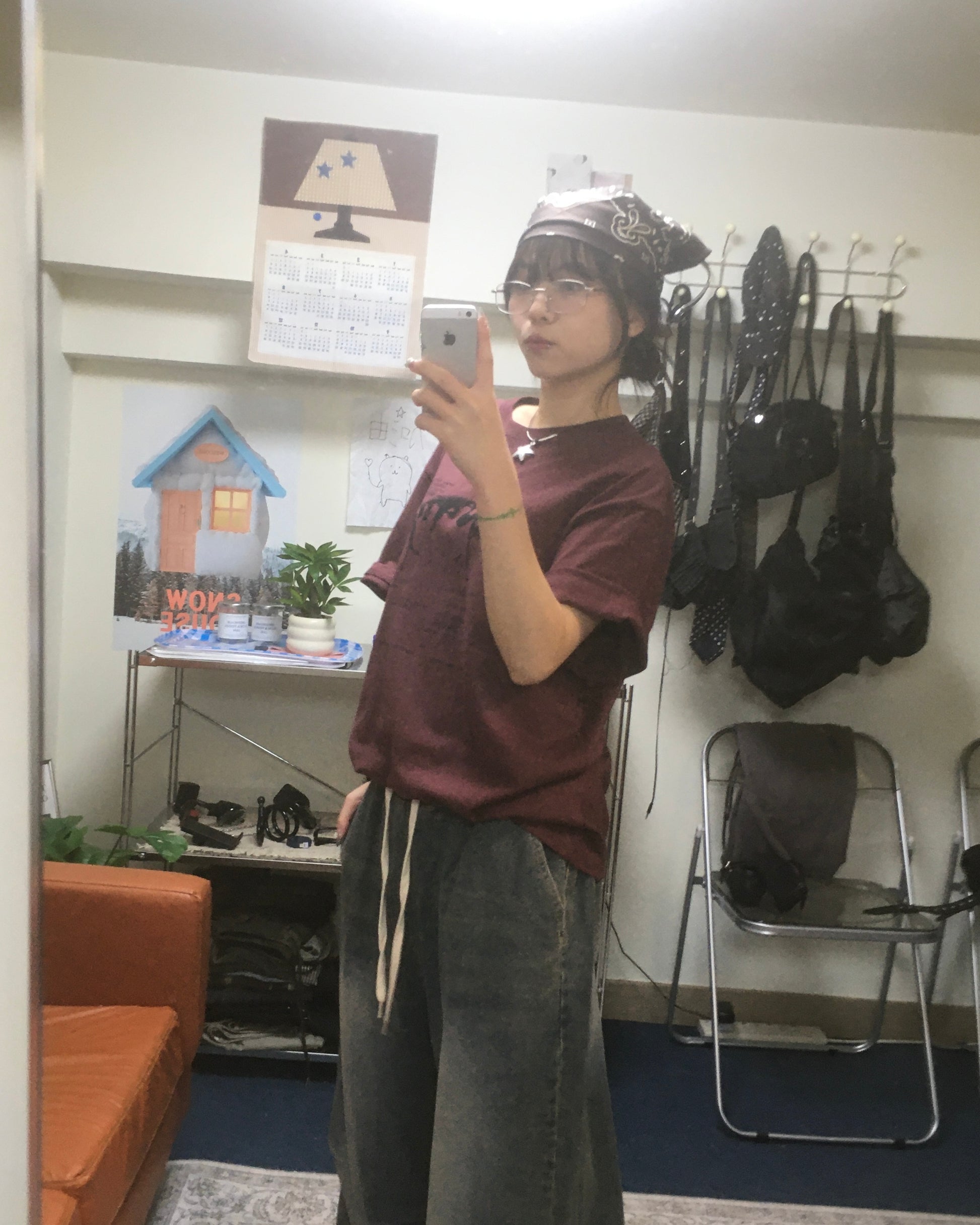 (in stock) bucket tee (burgundy)