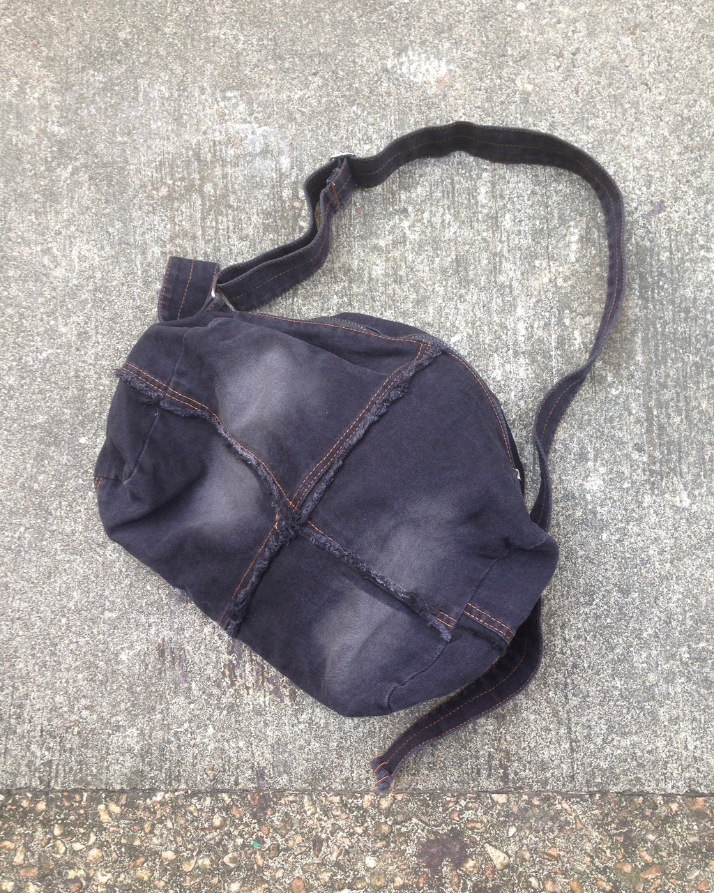 stitch washed denim bag (black)