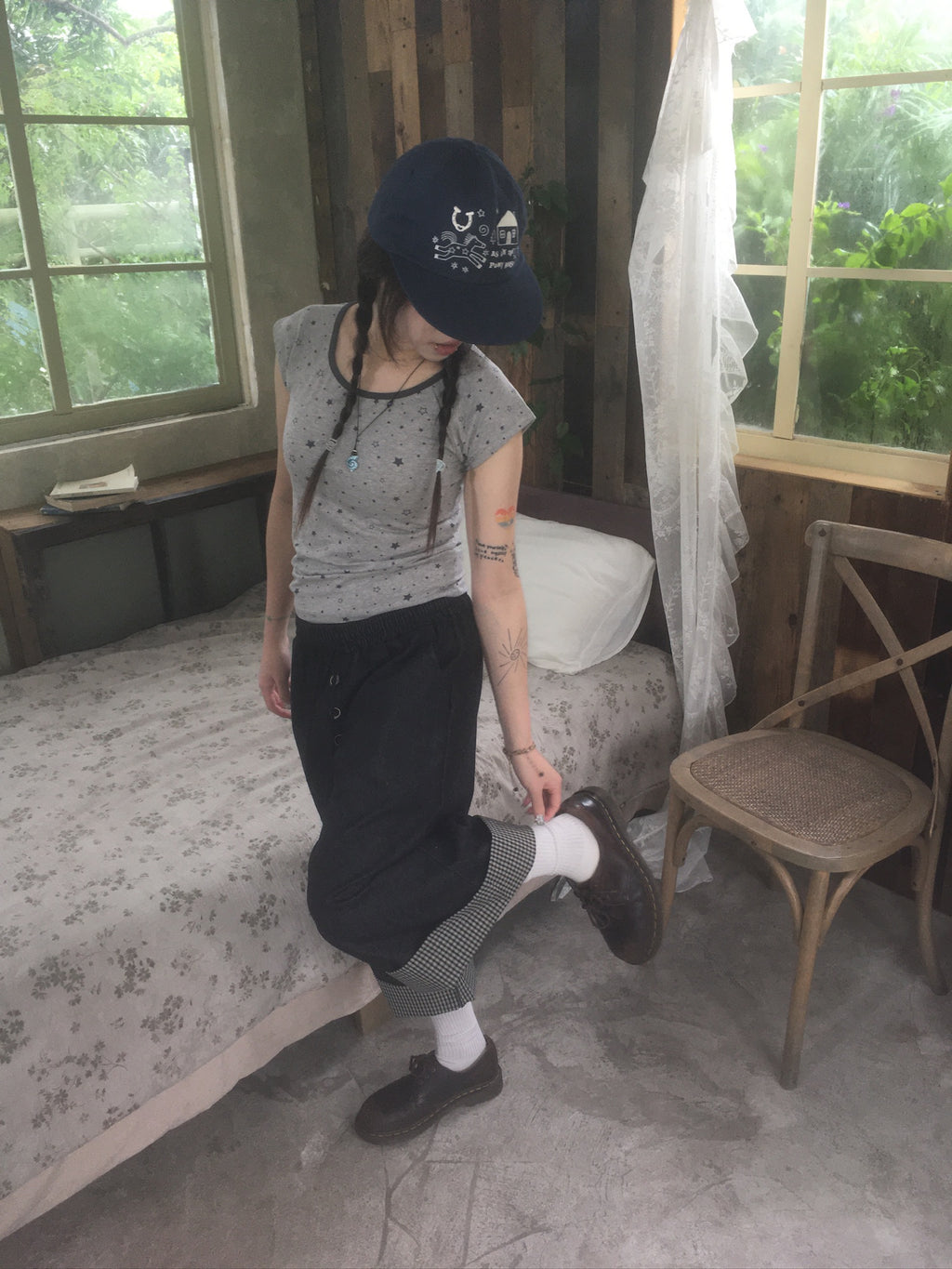 check roll-up pants