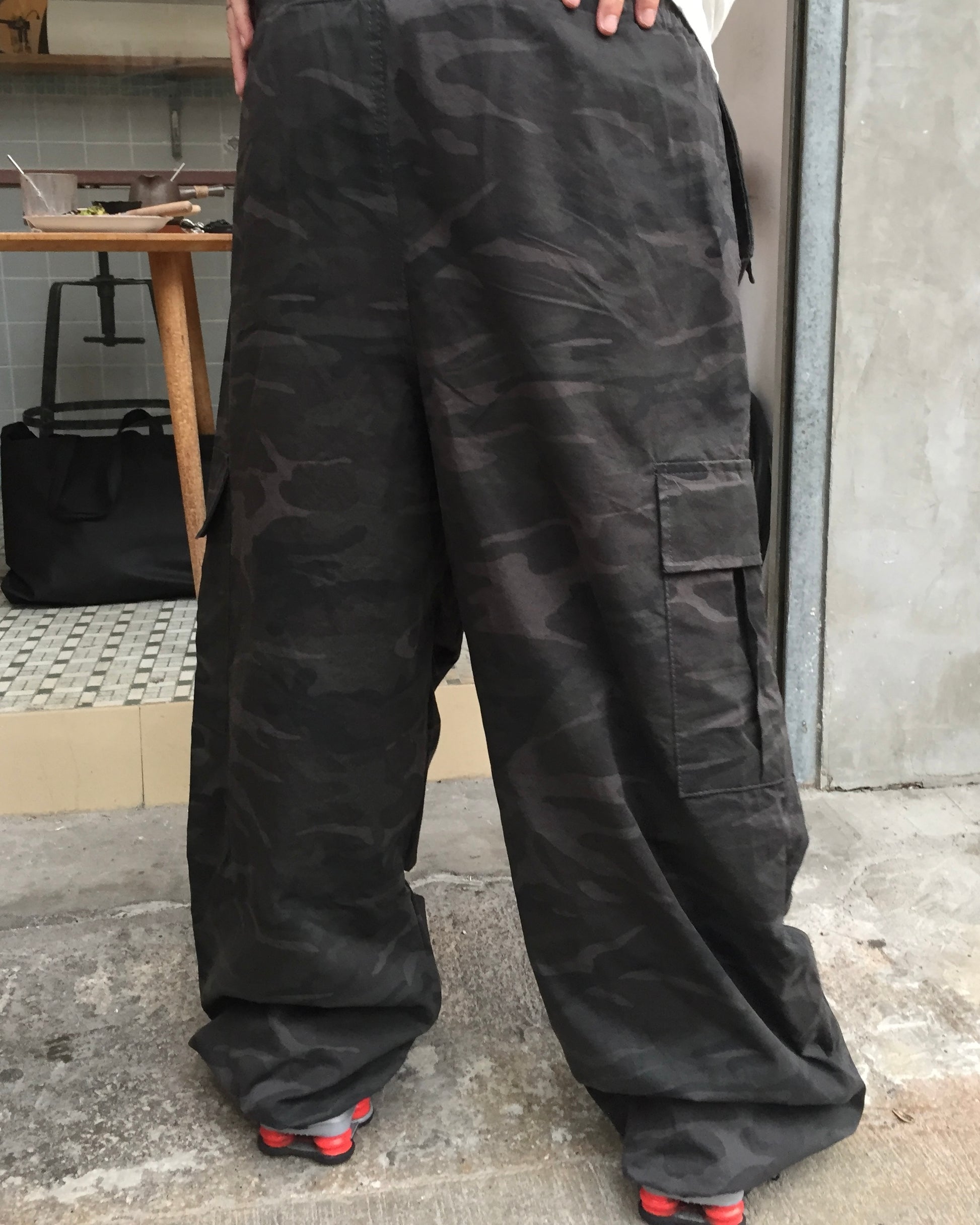 military camo work pants (charcoal)