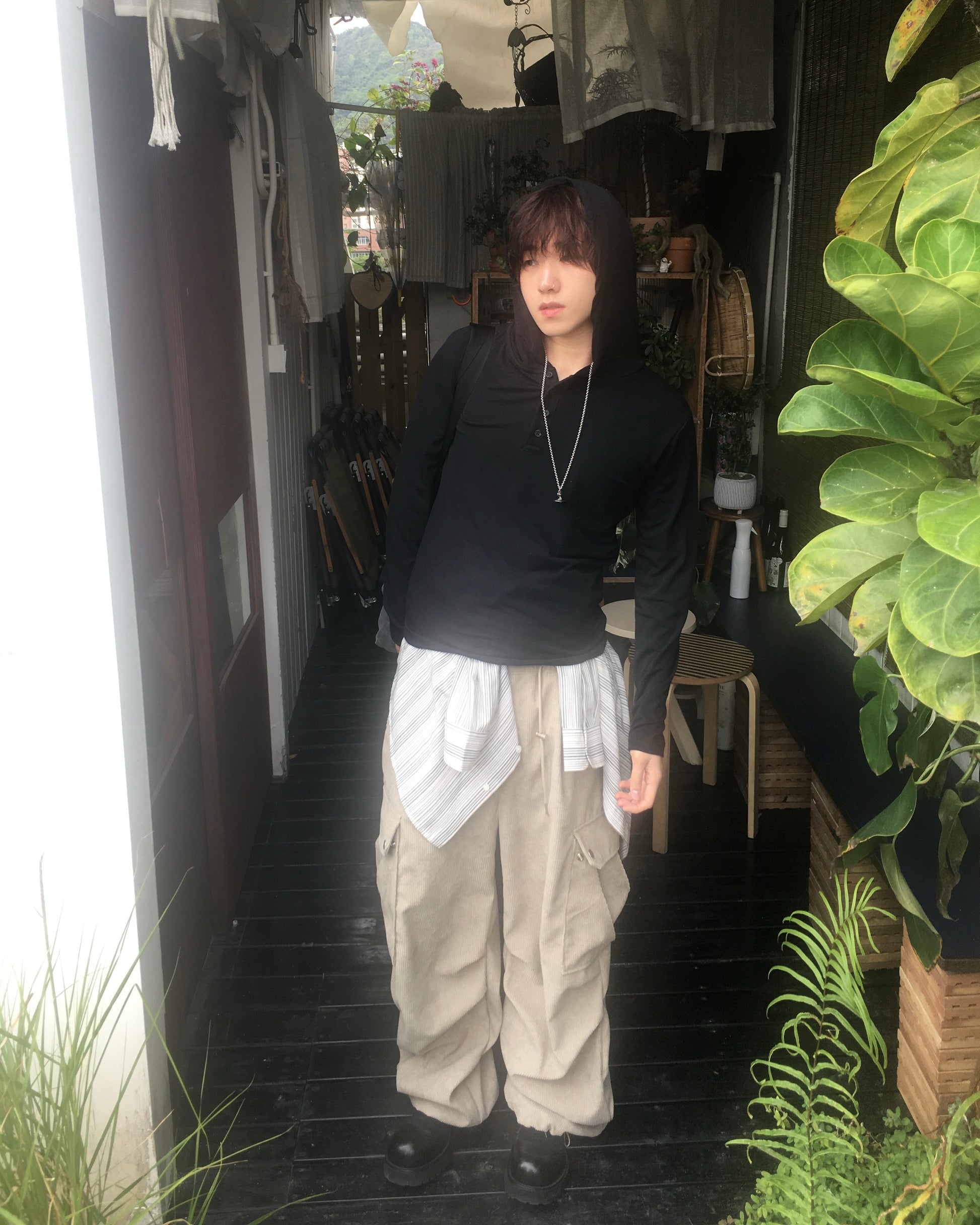 corduroy cargo pants (beige)