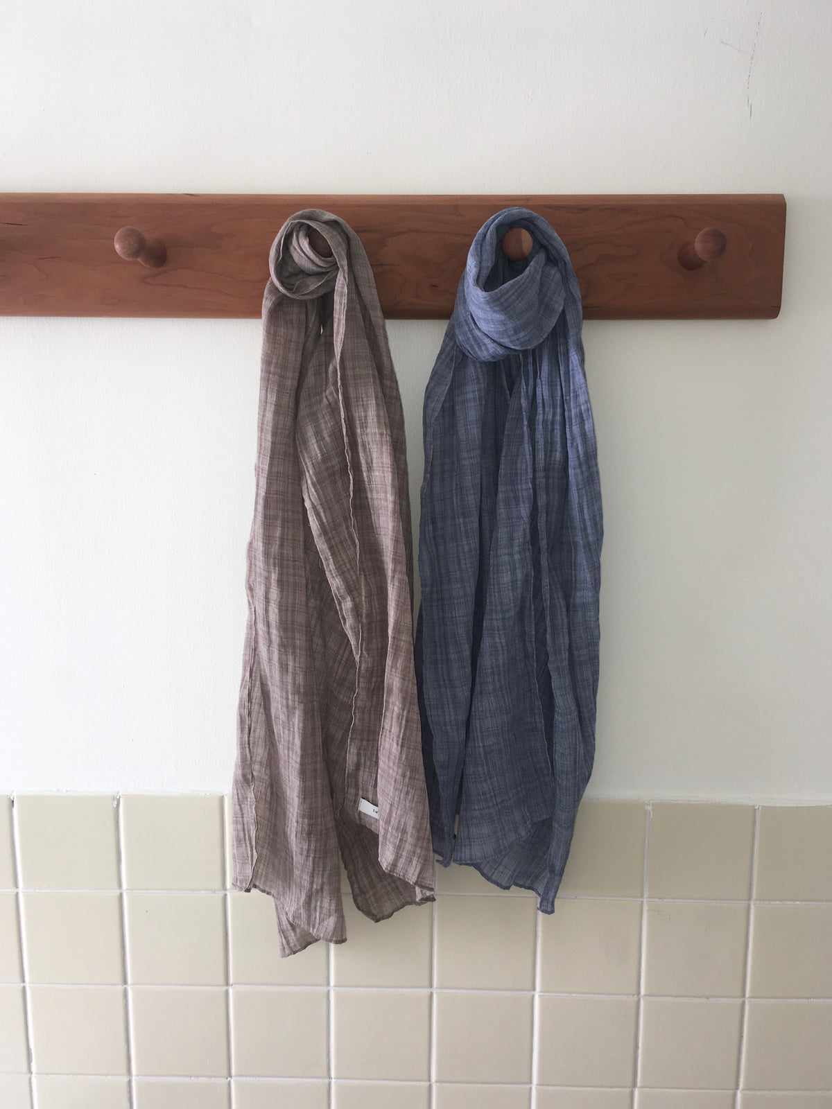 mist check scarf (navy)