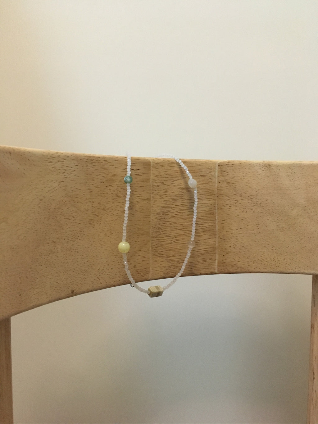 stone beaded necklace (mint)