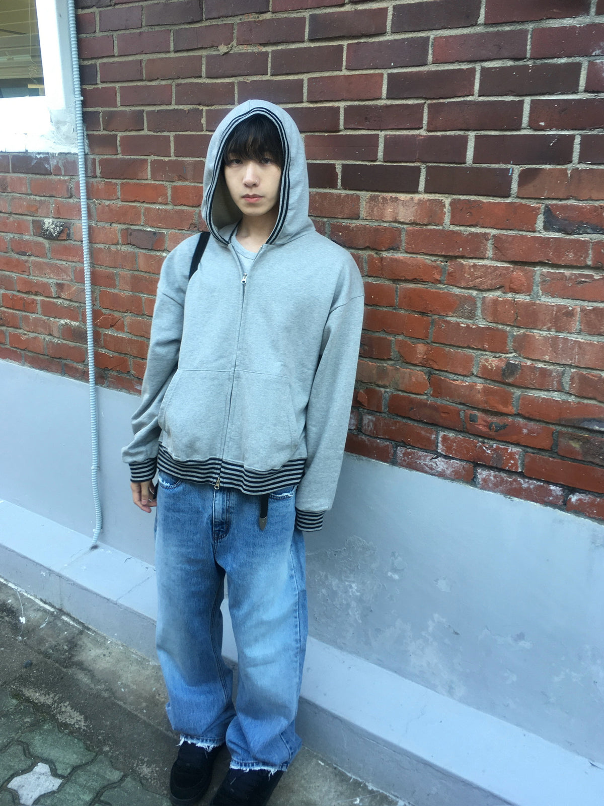 stripe trim hoodie zip up (grey)