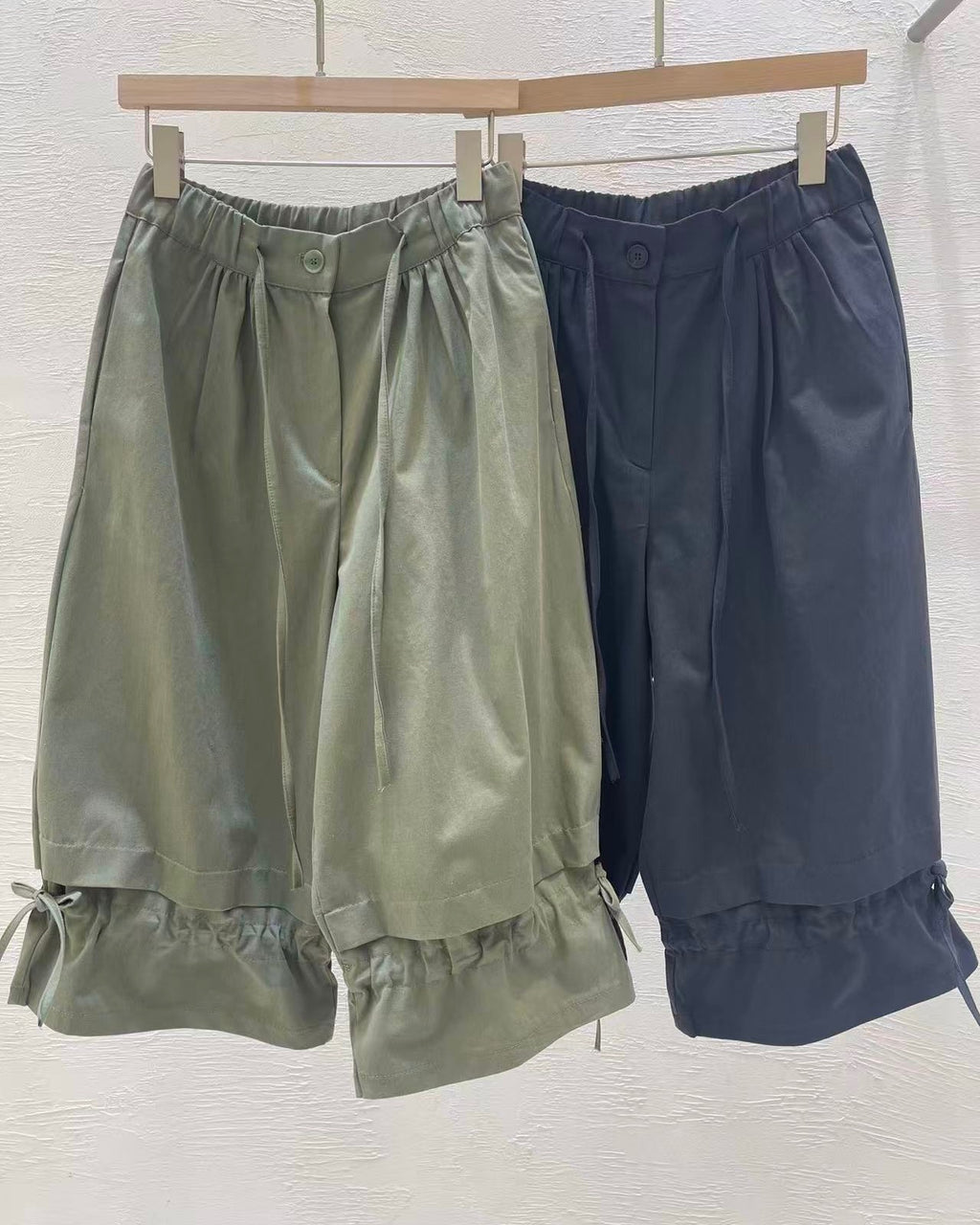 ruffle banding half pants (black)