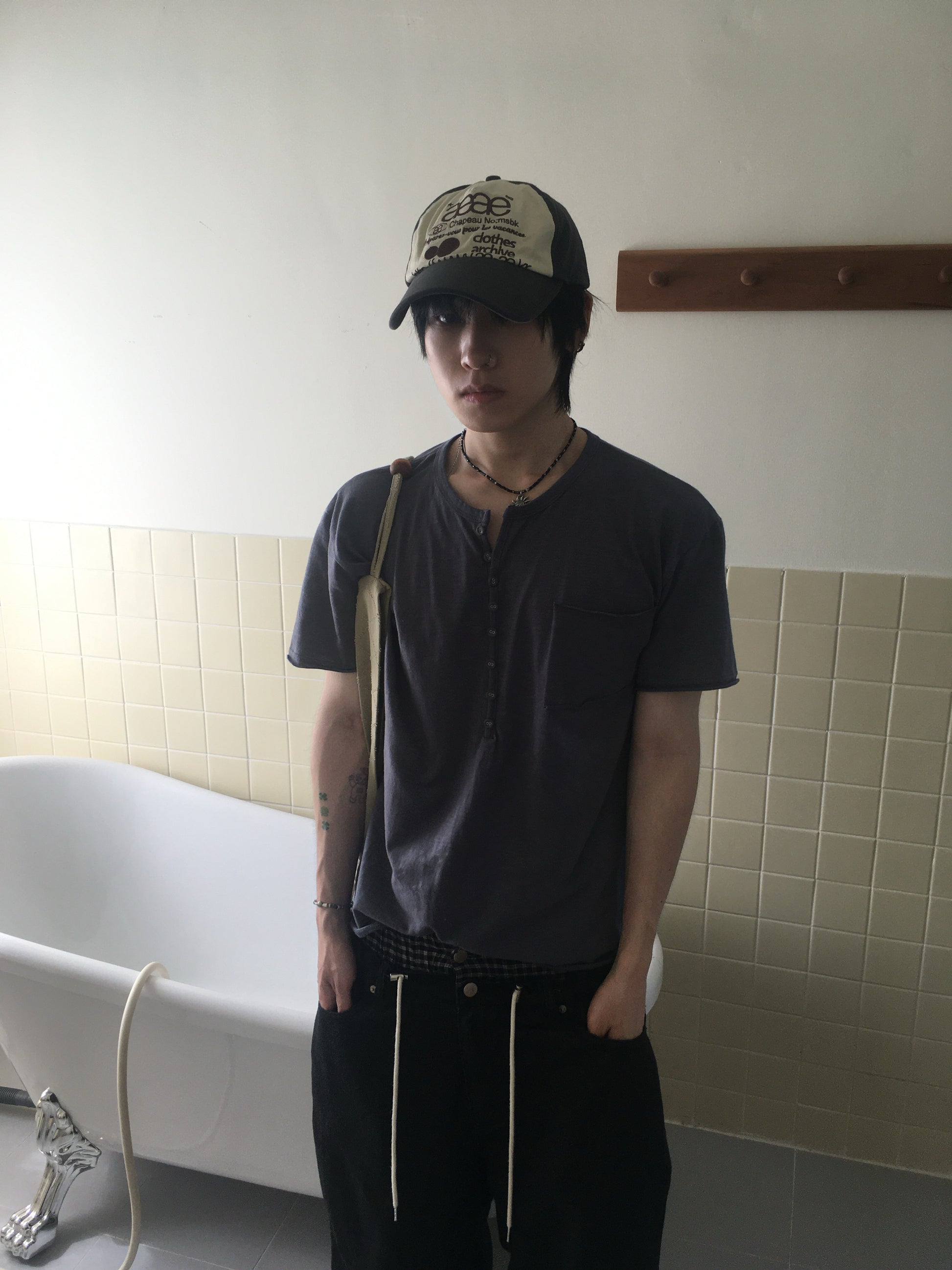 henley button tee (vintage blue)