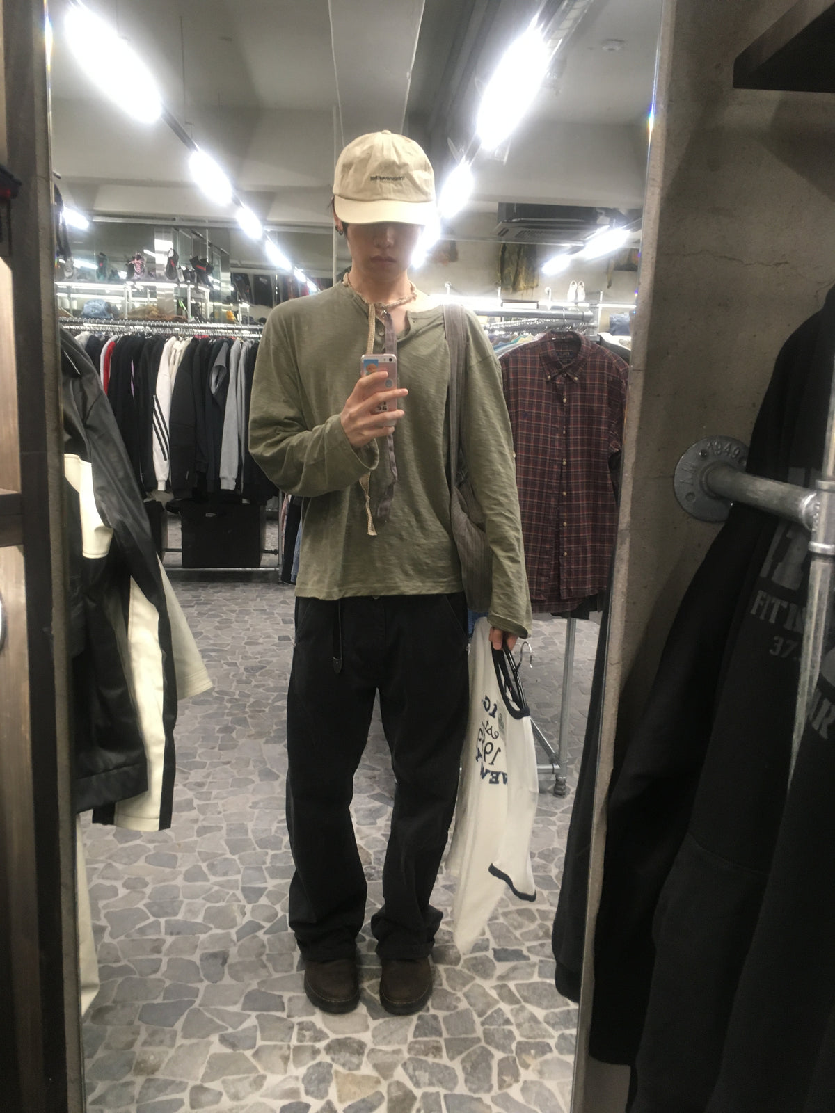 henley neck roll-up tee (khaki)