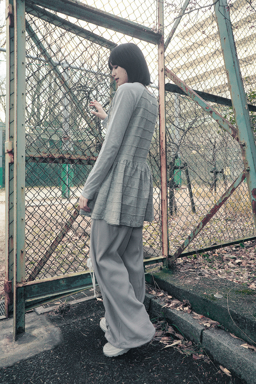 HUGYOURSKIN ANGEL PATCH RAGLAN DRESS (GREY)