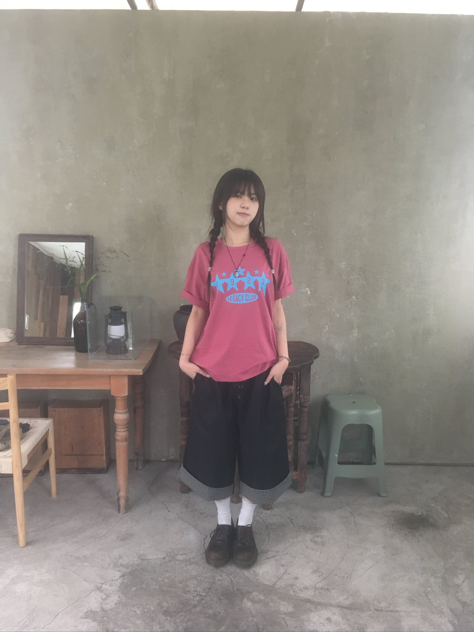 check roll-up pants