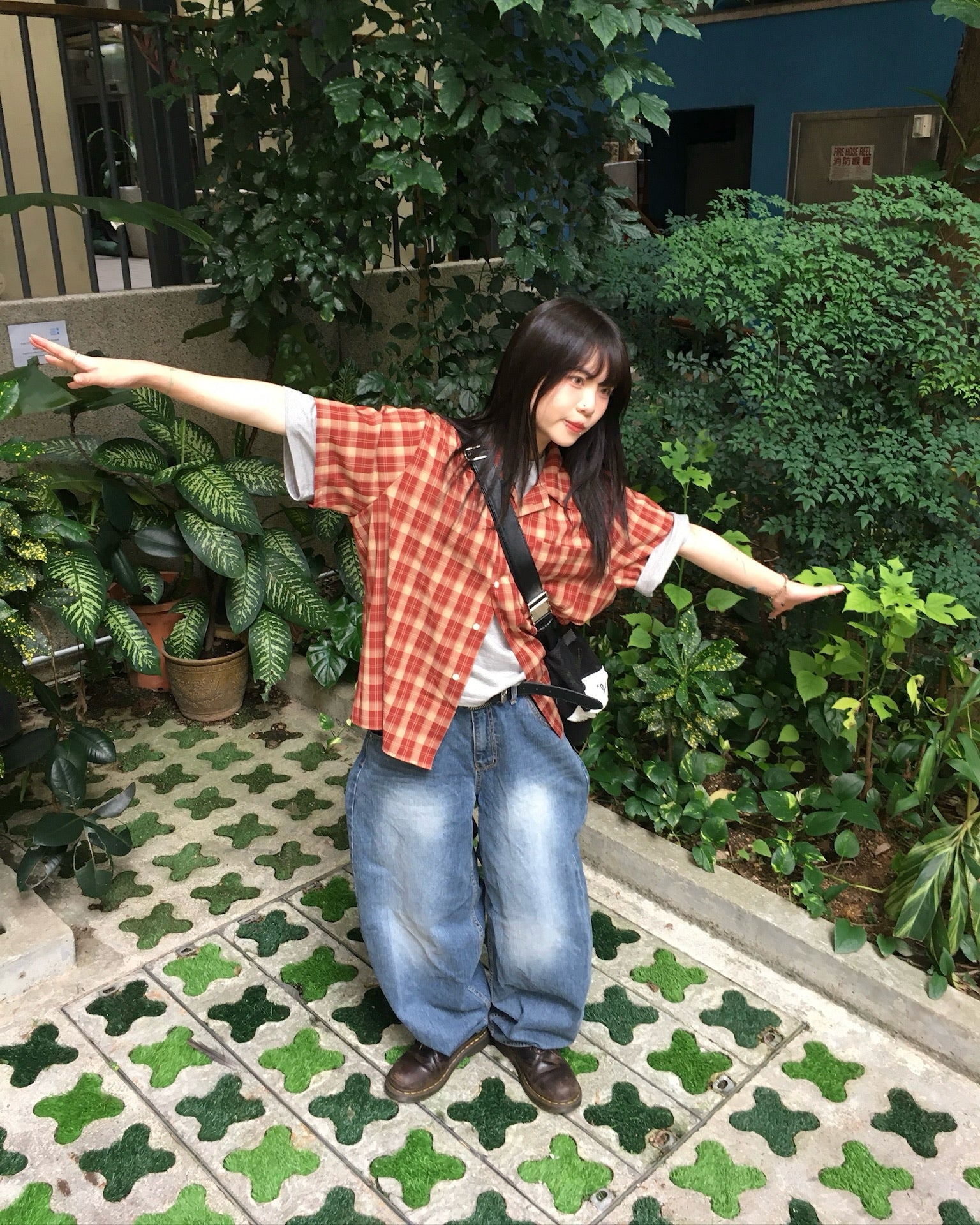 london crop checked shirt (red)