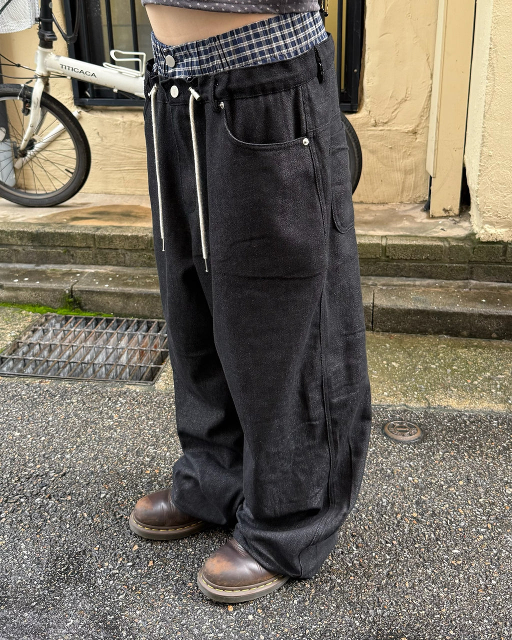 trunk layered raw jeans (black)
