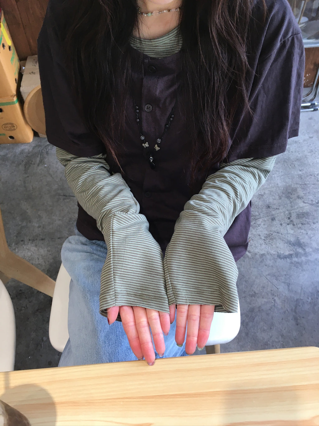mock layer button tee (brown)