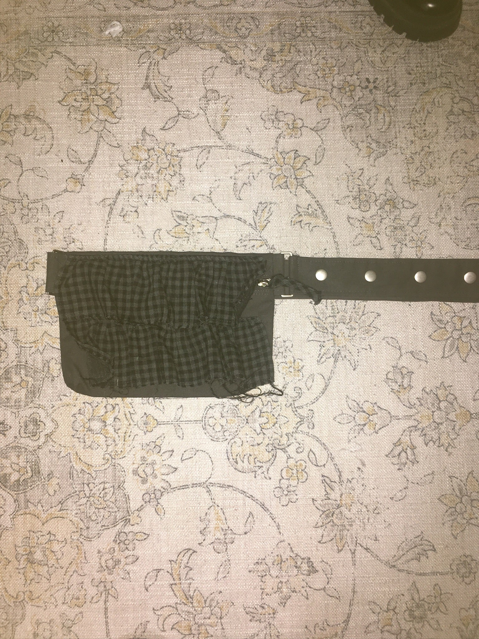 (in stock) rilly checked belt bag (black)