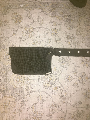 (in stock) rilly checked belt bag (black)