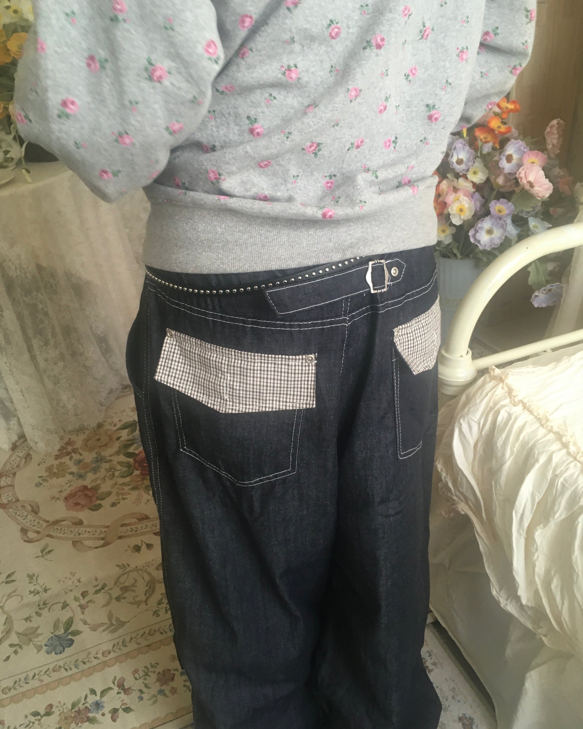 checked cinch back pants (navy)