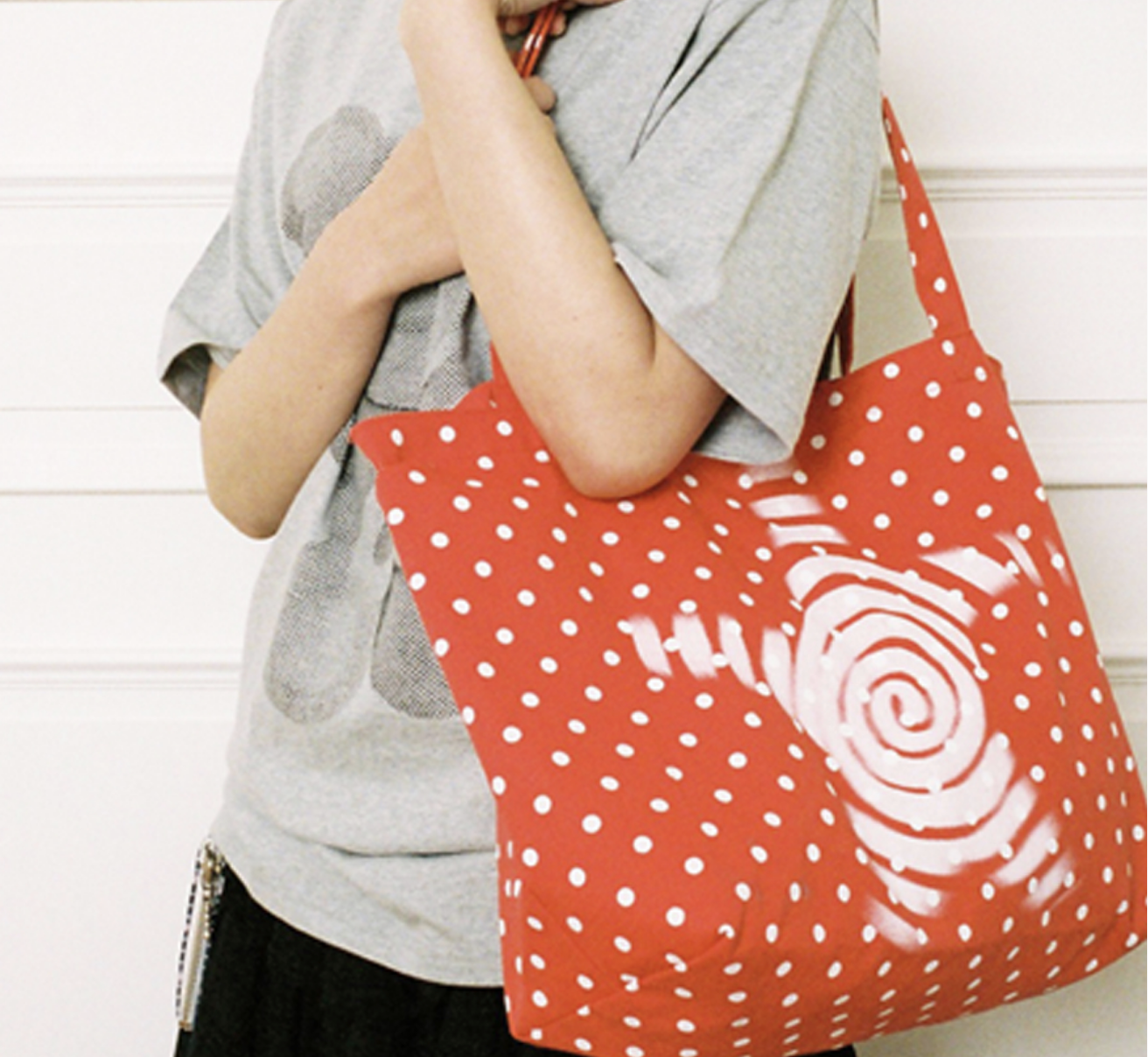 【𝘱𝘳𝘦-𝘰𝘳𝘥𝘦𝘳】WEBHOUSE Twister Star Tote Bag Dot