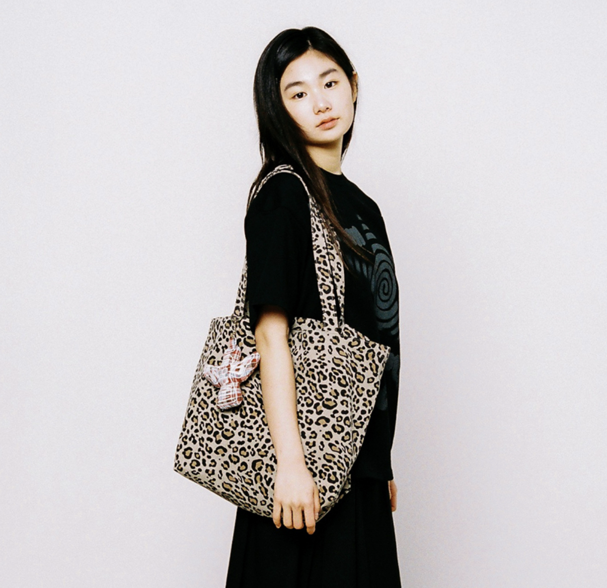 【𝘱𝘳𝘦-𝘰𝘳𝘥𝘦𝘳】WEBHOUSE Twister Star Tote Bag Leopard
