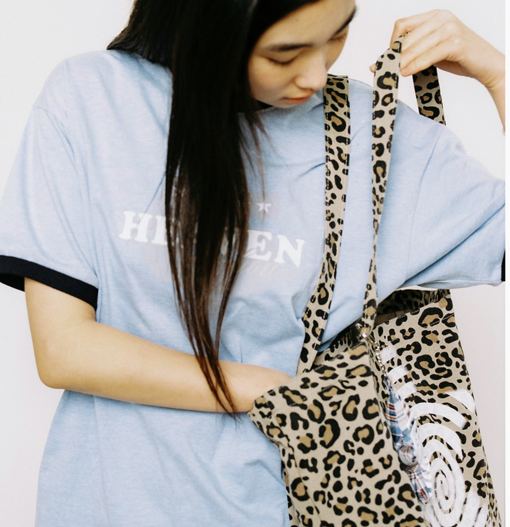 【𝘱𝘳𝘦-𝘰𝘳𝘥𝘦𝘳】WEBHOUSE Twister Star Tote Bag Leopard