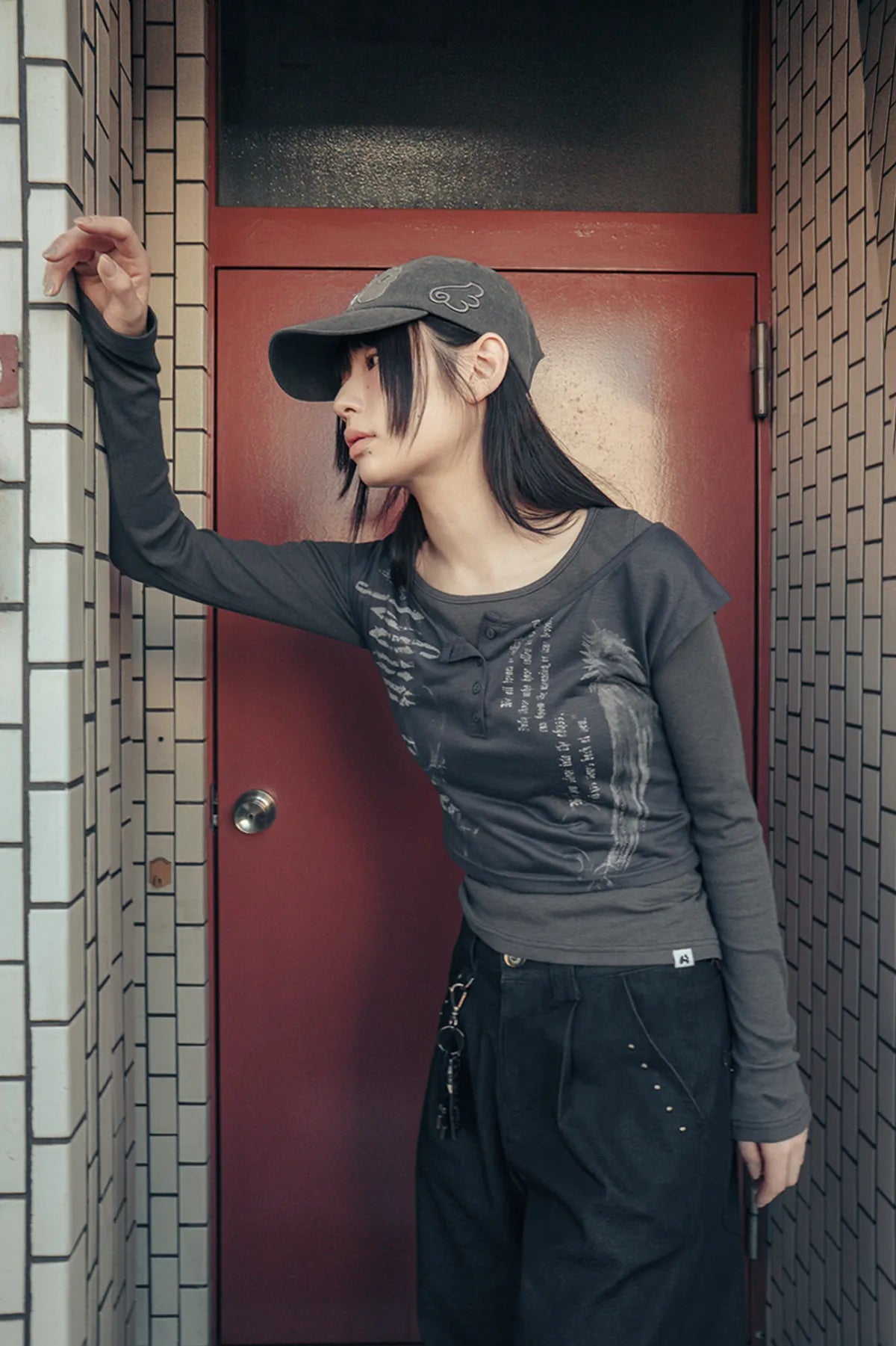 HUGYOURSKIN FALLEN ANGEL LAYERED TOP (CHARCOAL)
