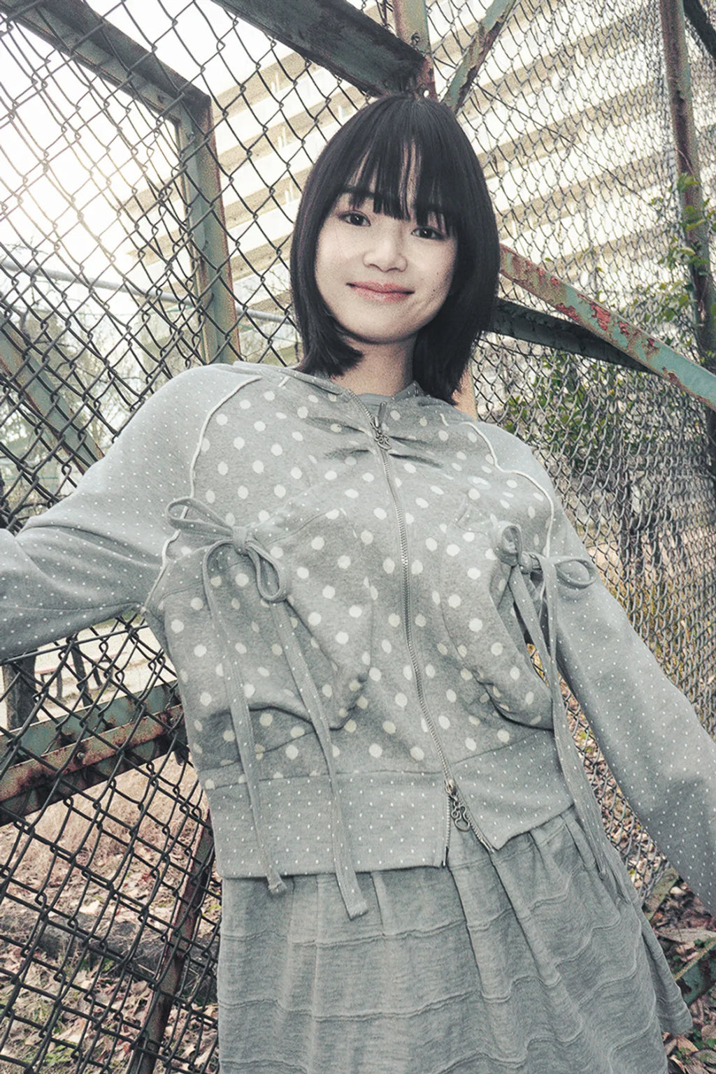 HUGYOURSKIN DOT BIG POCKET HOODIE (GREY)
