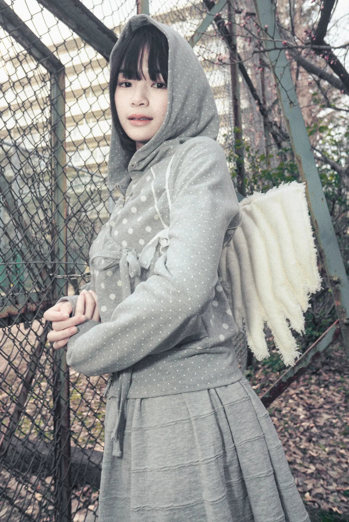 HUGYOURSKIN DOT BIG POCKET HOODIE (GREY)