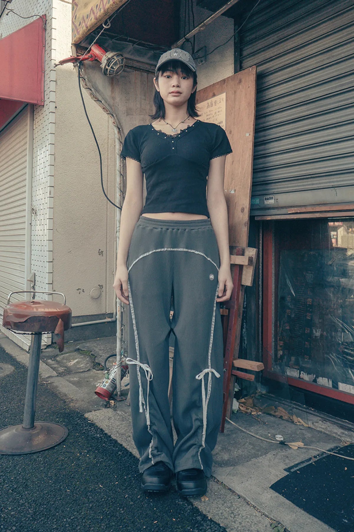 HUGYOURSKIN RACE JOGGER PANTS (CHARCOAL)