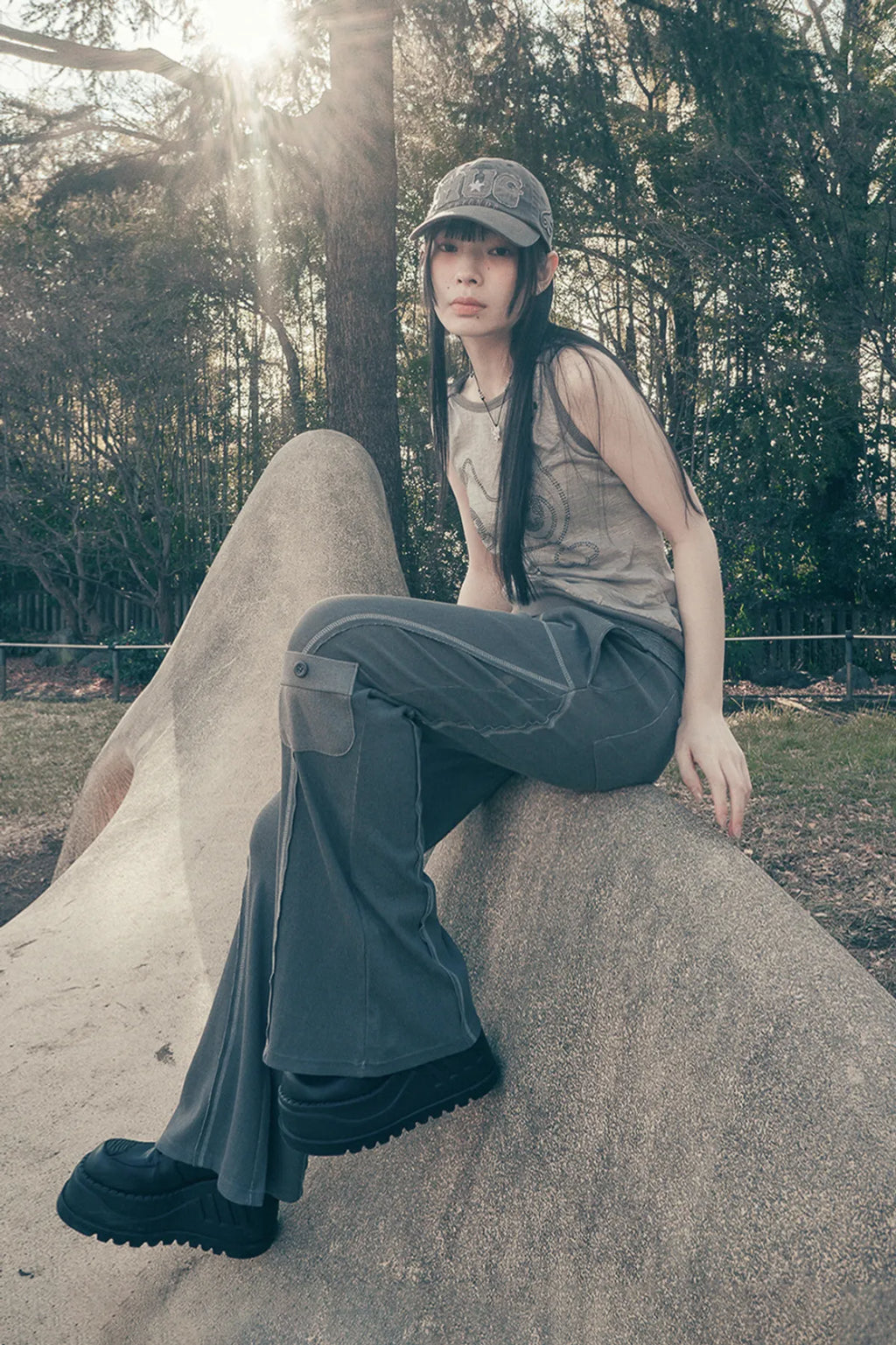 HUGYOURSKIN PIGMENT BOOTCUT PANTS (CHARCOAL)