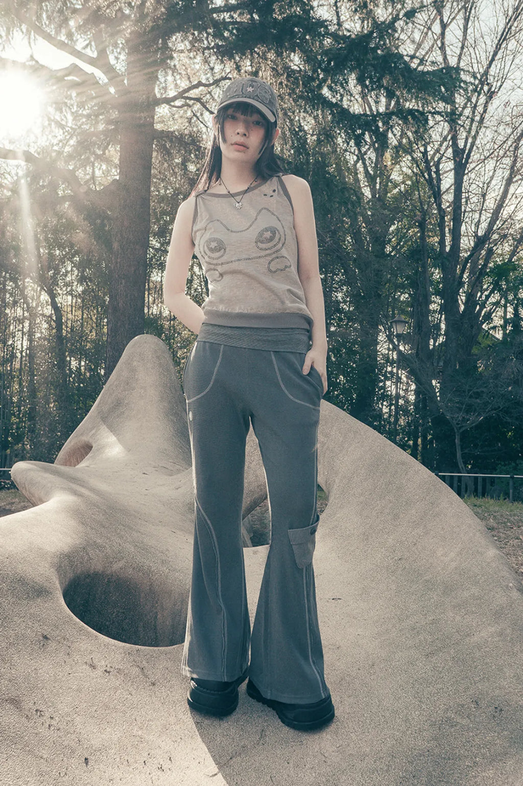 HUGYOURSKIN PIGMENT BOOTCUT PANTS (CHARCOAL)