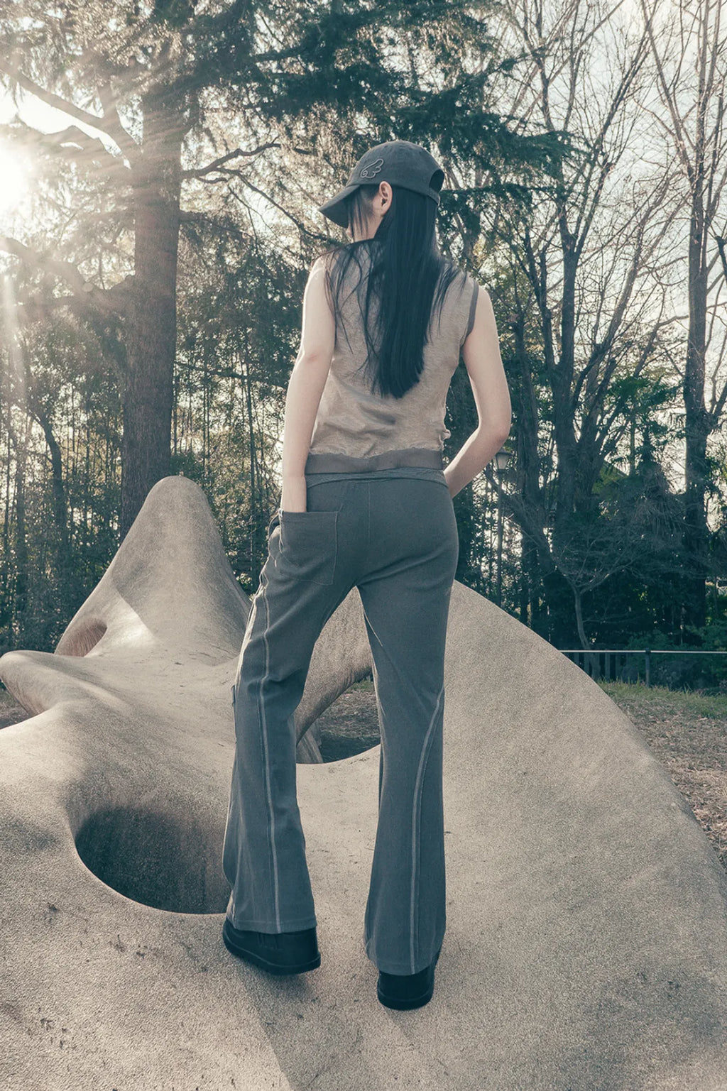 HUGYOURSKIN PIGMENT BOOTCUT PANTS (CHARCOAL)