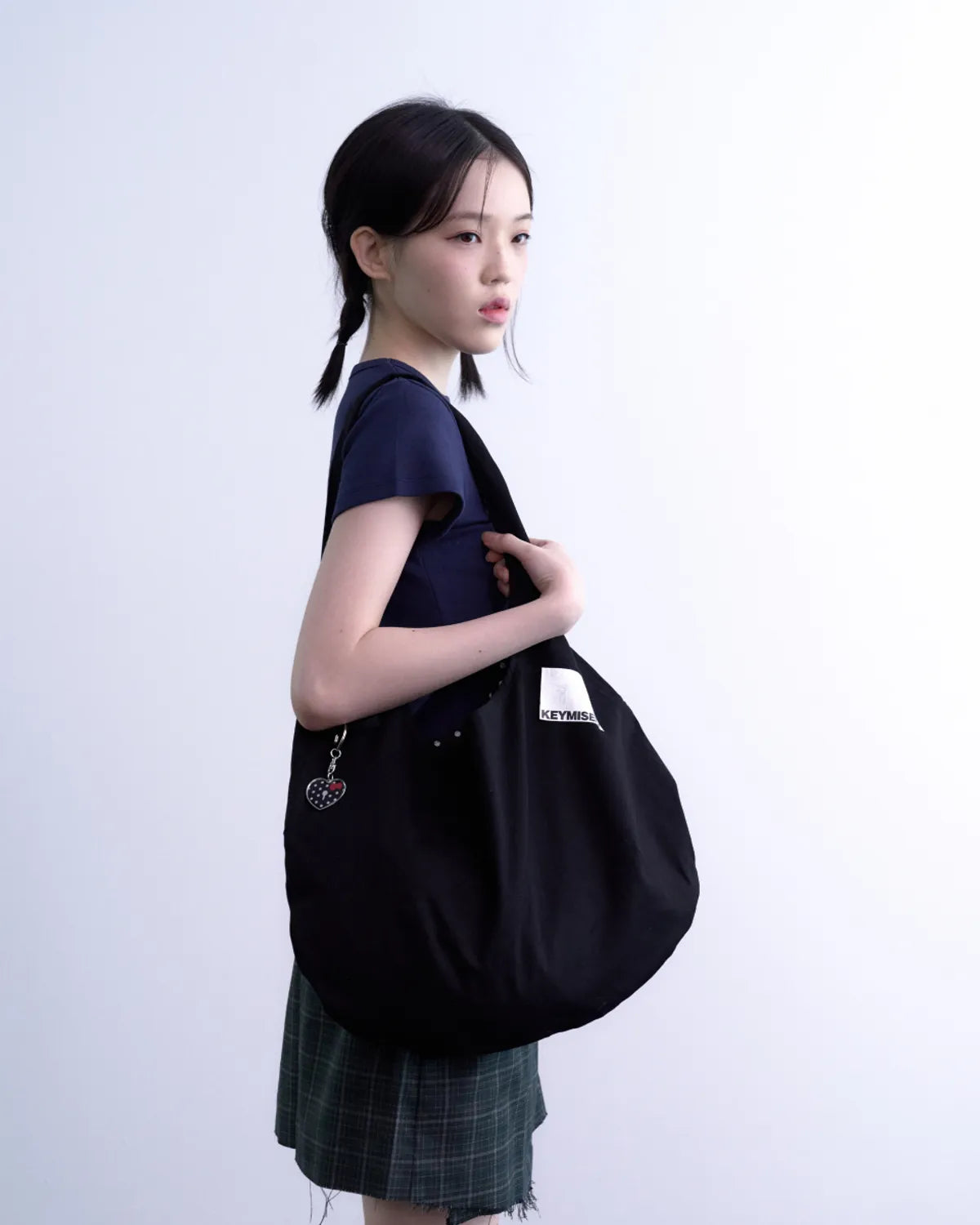 【𝘱𝘳𝘦-𝘰𝘳𝘥𝘦𝘳】KEYMISERY Reversible Dot Tote Bag (Black)