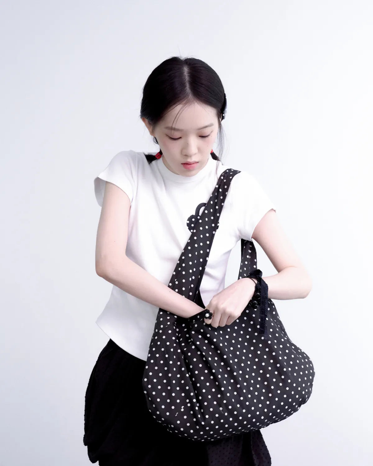 【𝘱𝘳𝘦-𝘰𝘳𝘥𝘦𝘳】KEYMISERY Reversible Dot Tote Bag (Black)