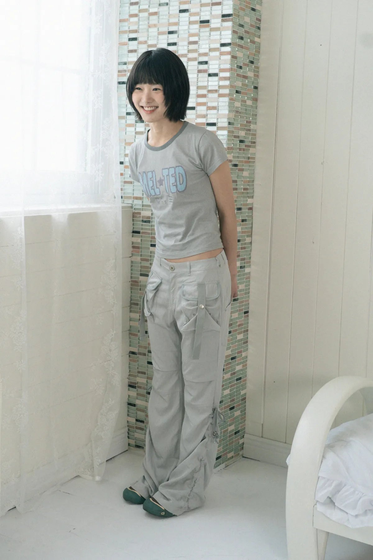 HUGYOURSKIN GLITTER MELTED TEE (GREY)