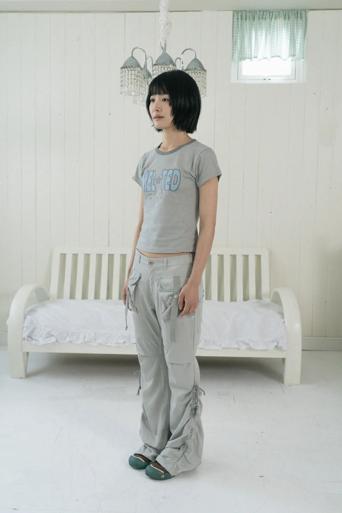 HUGYOURSKIN GLITTER MELTED TEE (GREY)