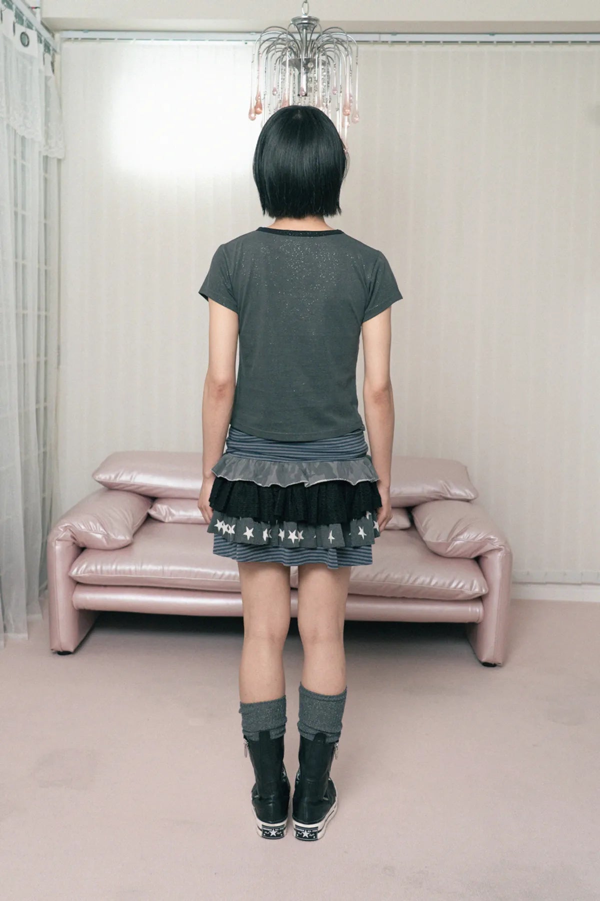 HUGYOURSKIN GLITTER MELTED TEE (CHARCOAL)