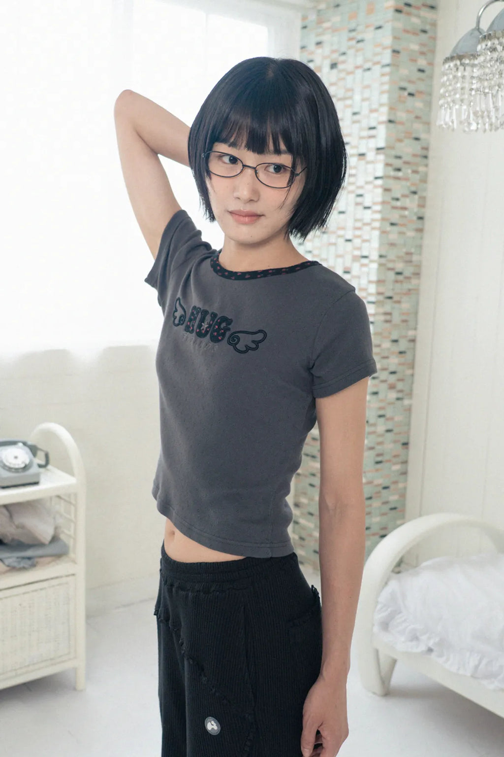 HUGYOURSKIN HUG FRIENDS TEE (CHARCOAL)