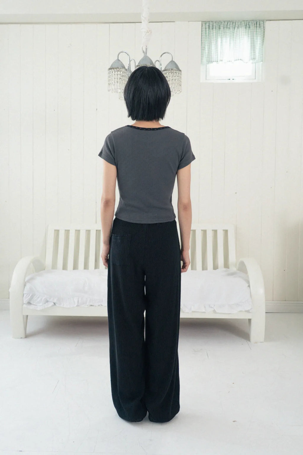 HUGYOURSKIN HUG FRIENDS TEE (CHARCOAL)