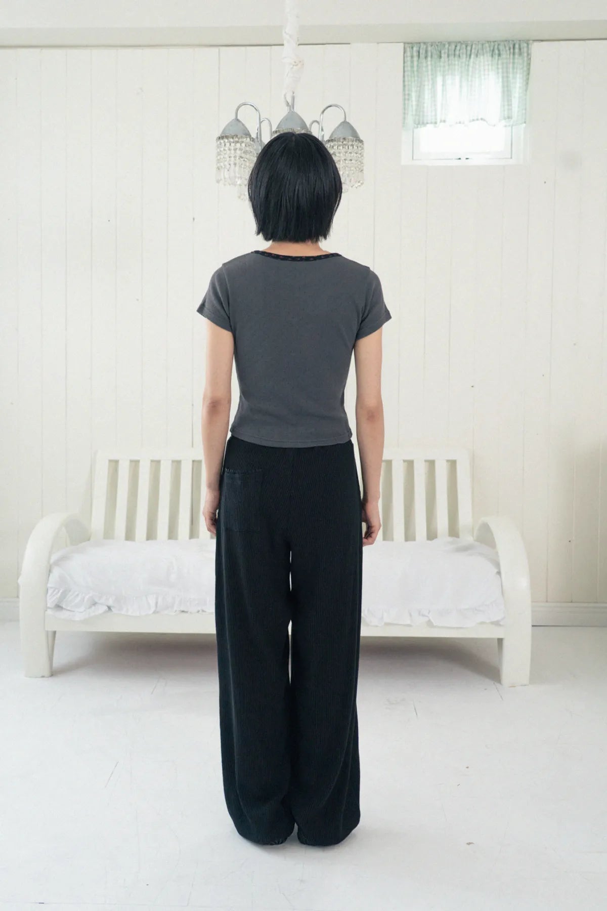 HUGYOURSKIN HUG FRIENDS TEE (CHARCOAL)