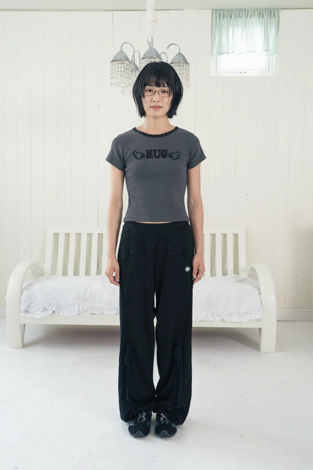 HUGYOURSKIN HUG FRIENDS TEE (CHARCOAL)