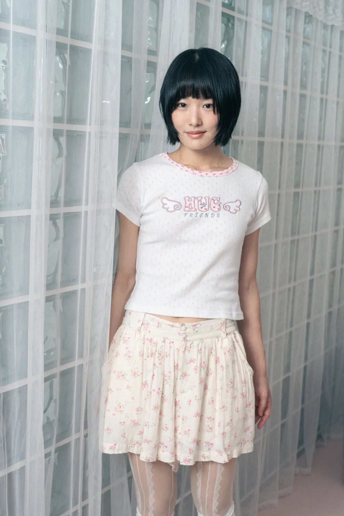 HUGYOURSKIN HUG FRIENDS TEE (WHITE)