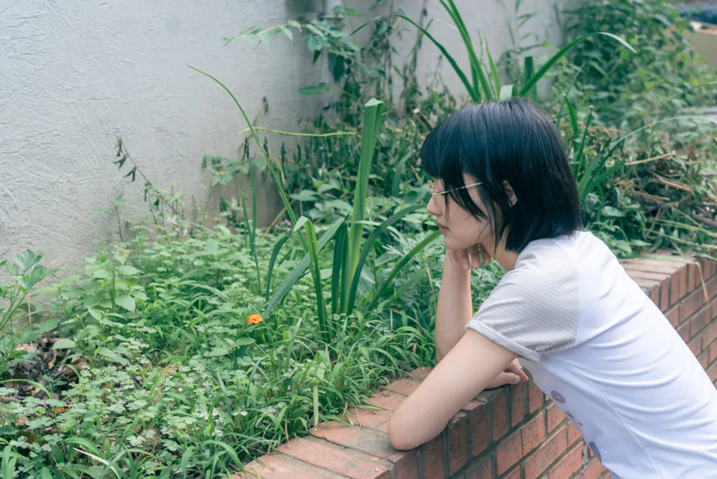 HUGYOURSKIN GOMPANG-EE RINGER TEE (BEIGE)