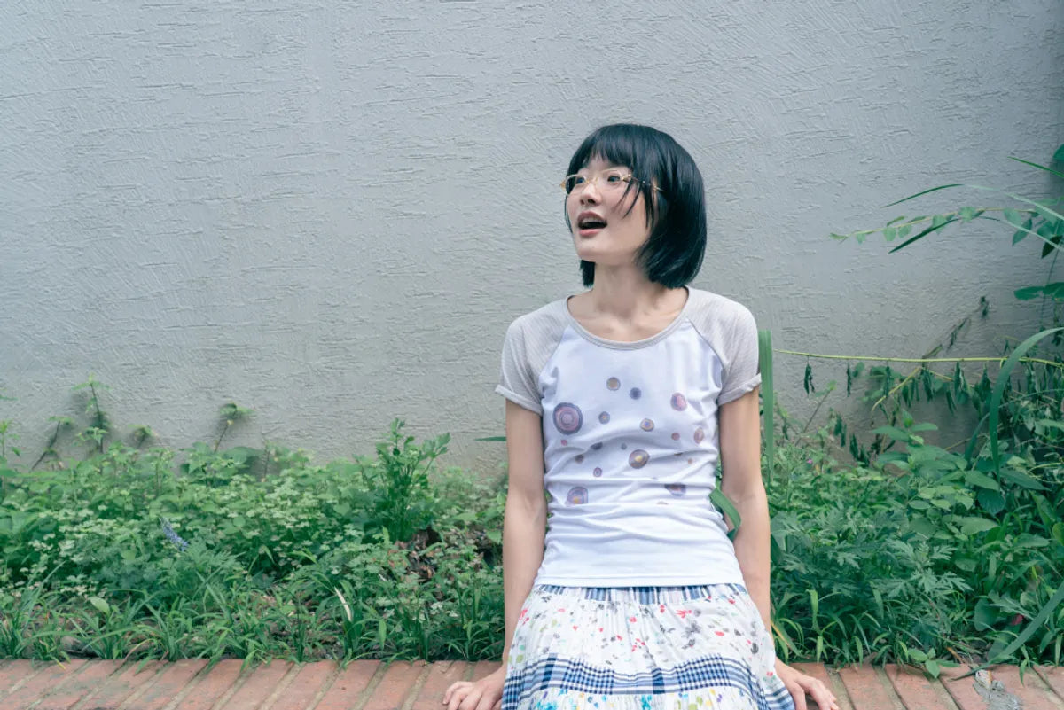 HUGYOURSKIN GOMPANG-EE RINGER TEE (BEIGE)