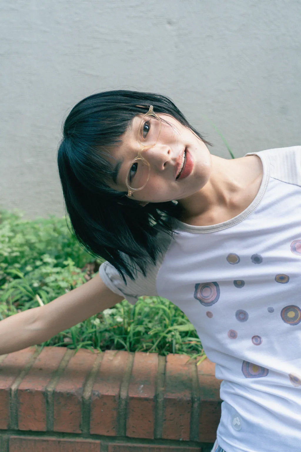 HUGYOURSKIN GOMPANG-EE RINGER TEE (BEIGE)