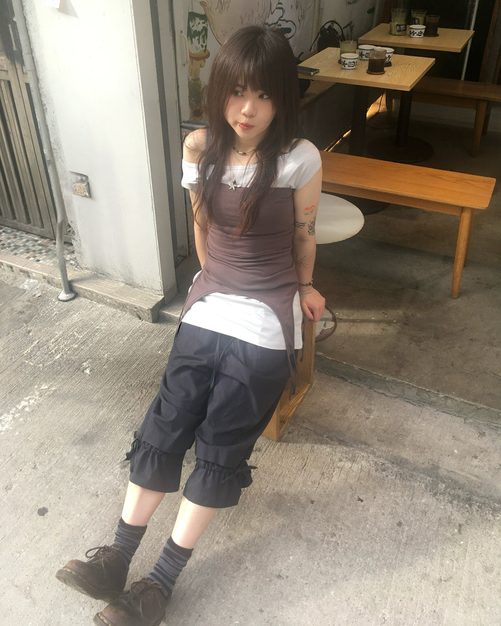 two-piece layered tee (brown/light grey)