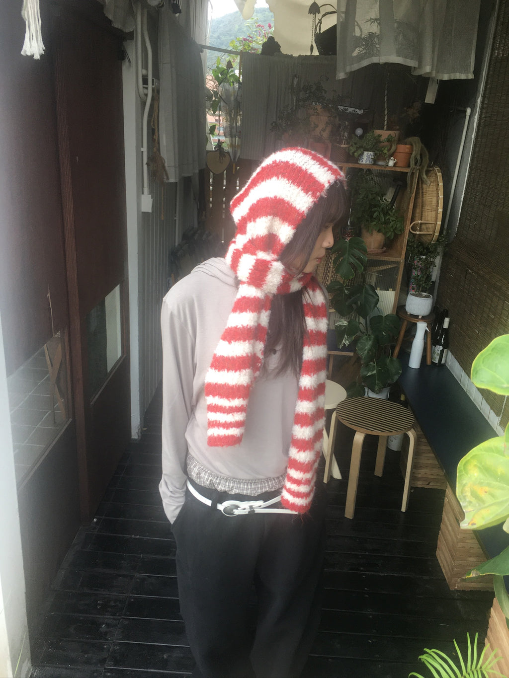 striped wool scarf (red)