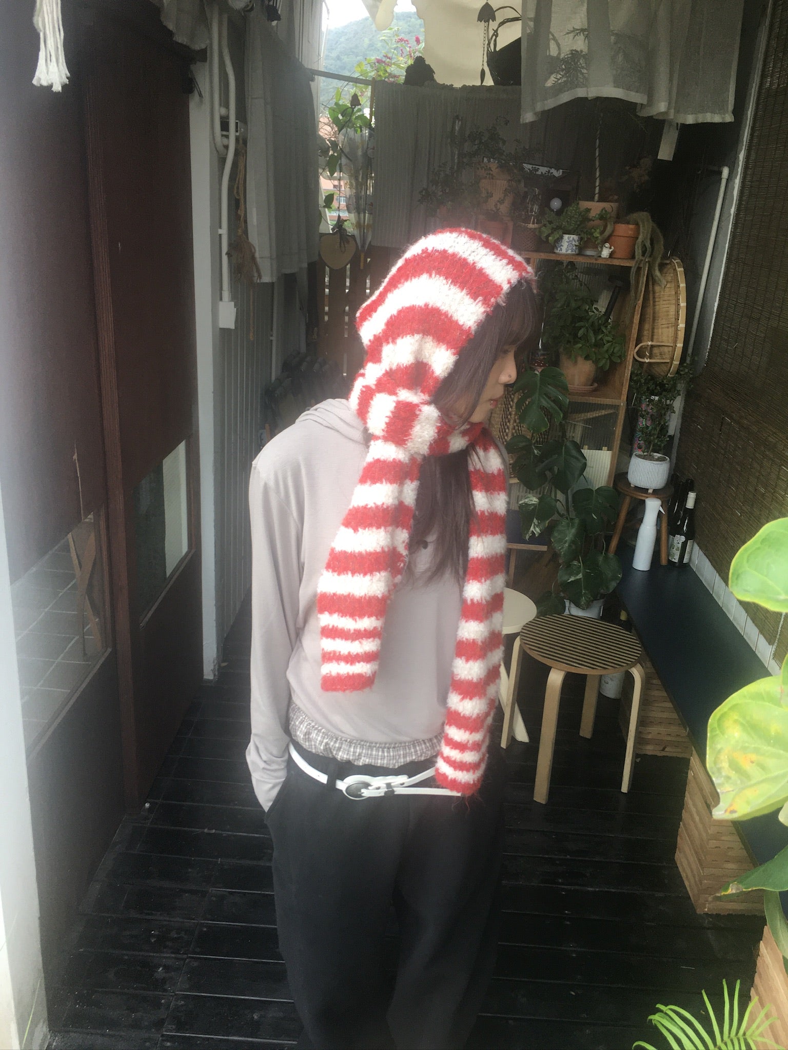 striped wool scarf (red)