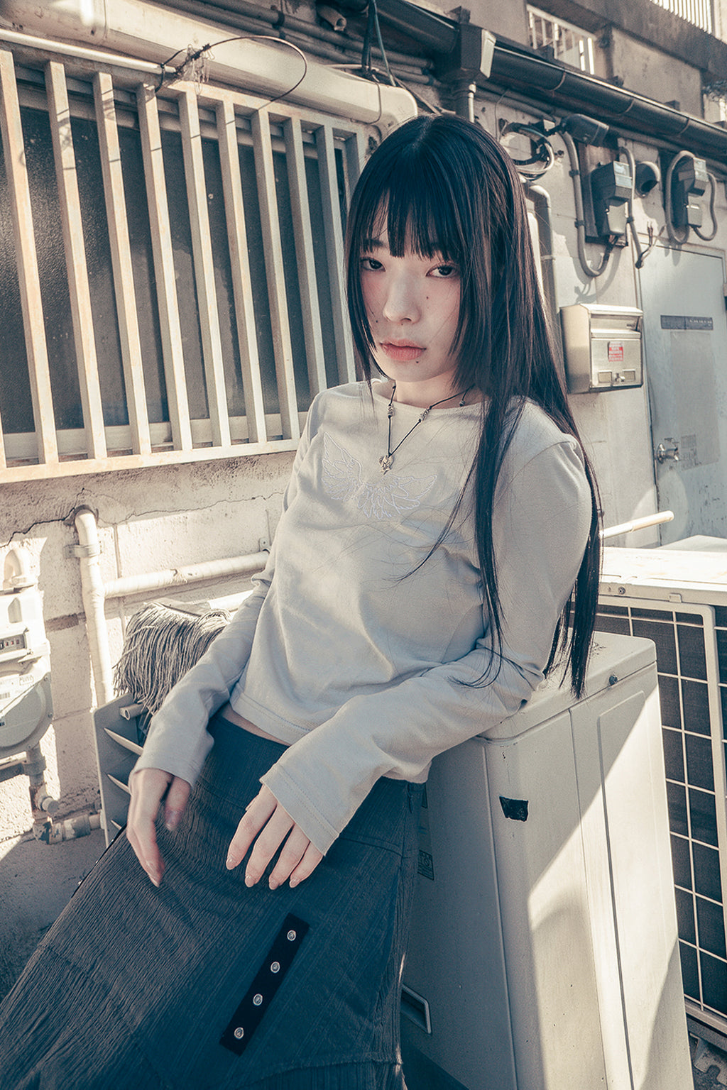 HUGYOURSKIN ANGEL WING TOP (GREY)