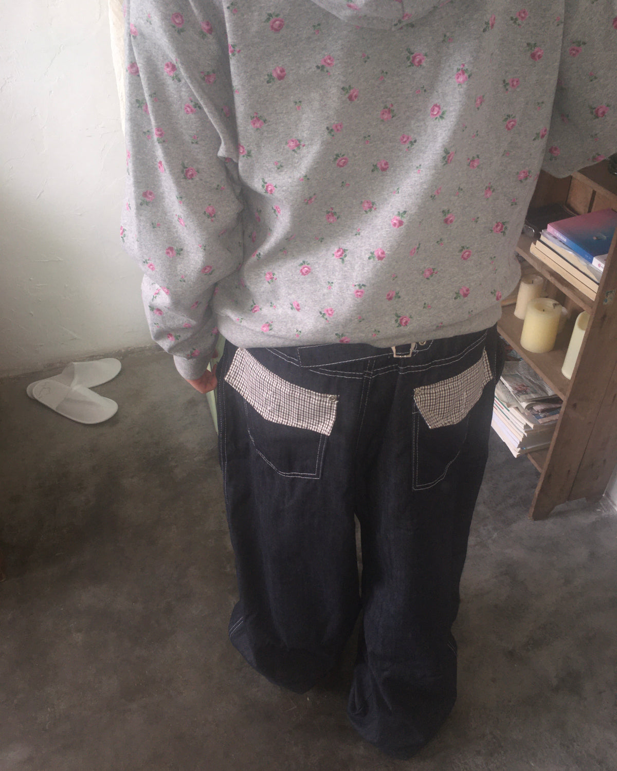 checked cinch back pants (navy)