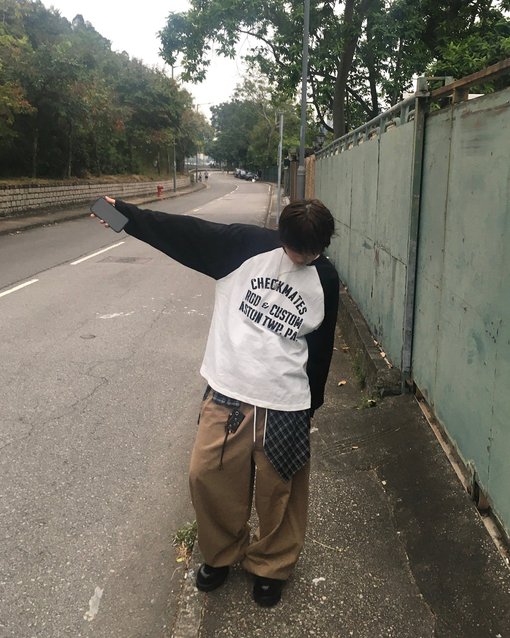 checkmates raglan tee (black/white)